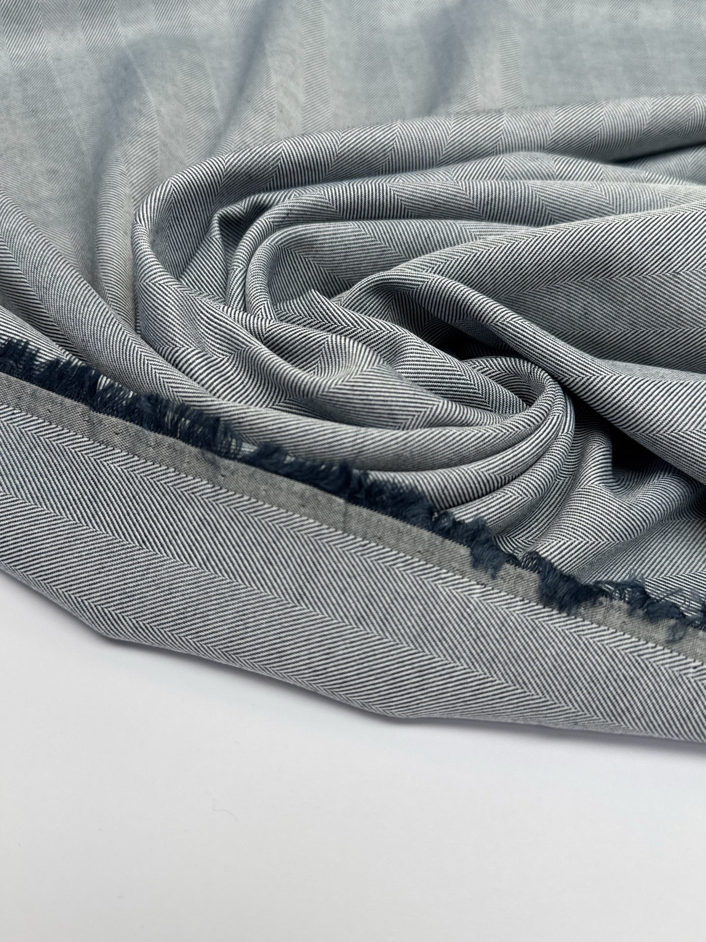 LP-1228 – image 2