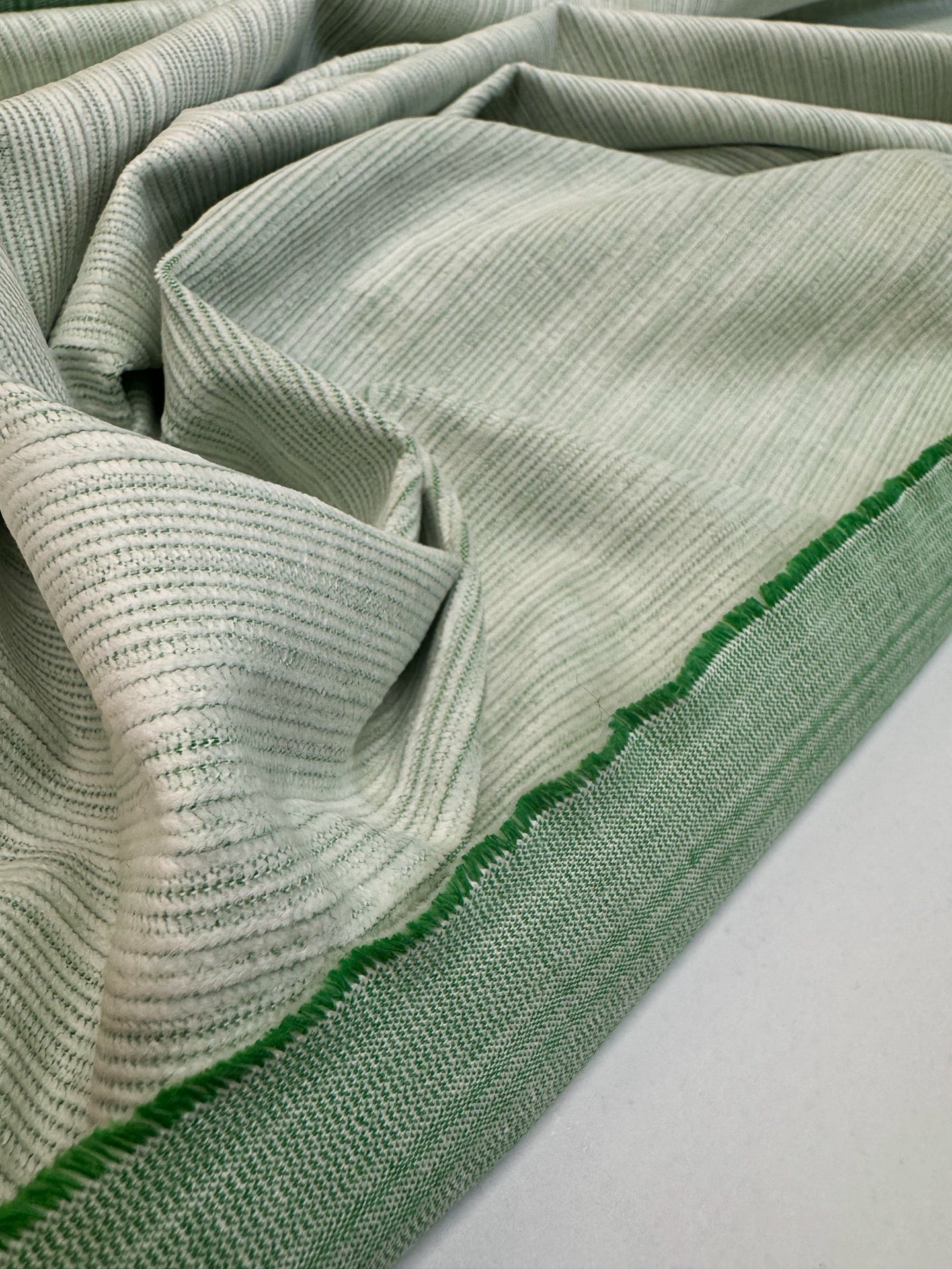 TB-1081 – image 2