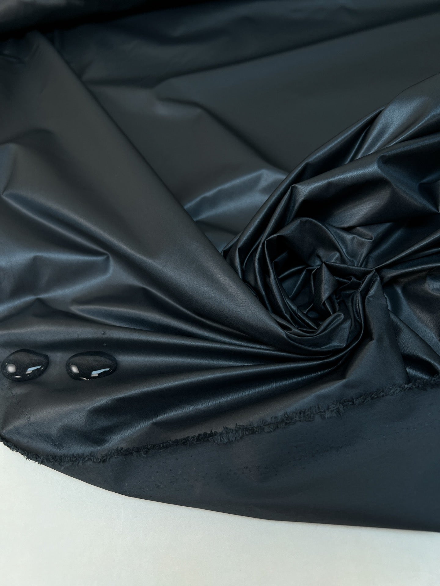 LB-1703 – image 2
