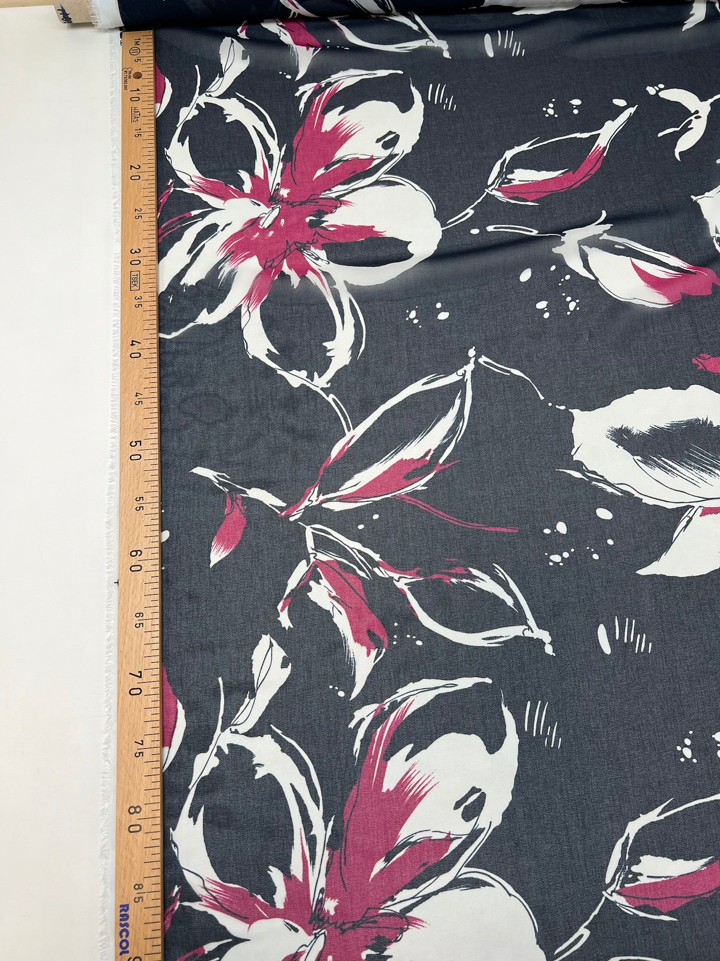 RA-1330d – image 4